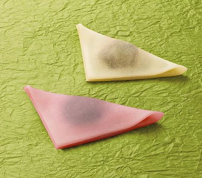 �ЂȂ܂�[�q�i�`���R���[�g�~5�A䕁~5�j